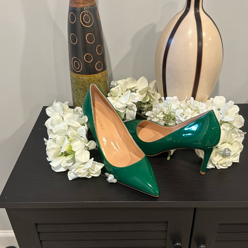 Ladies shoes